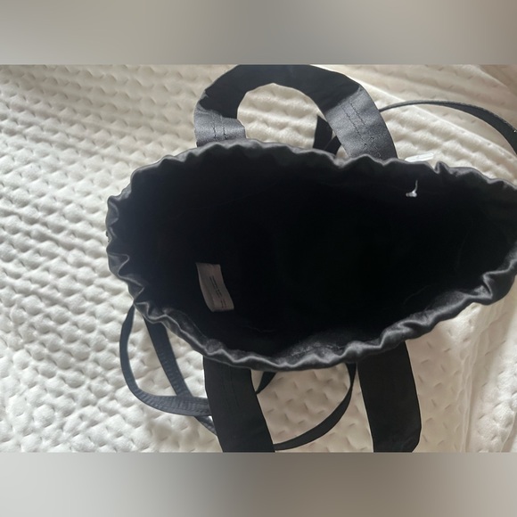 EUC Victoria's Secret Pink Mini Bucket Crossbody Bag Black Color New - Picture 7 of 7